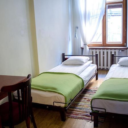 Red Nose Hostel With Self-Check In Riga Luaran gambar