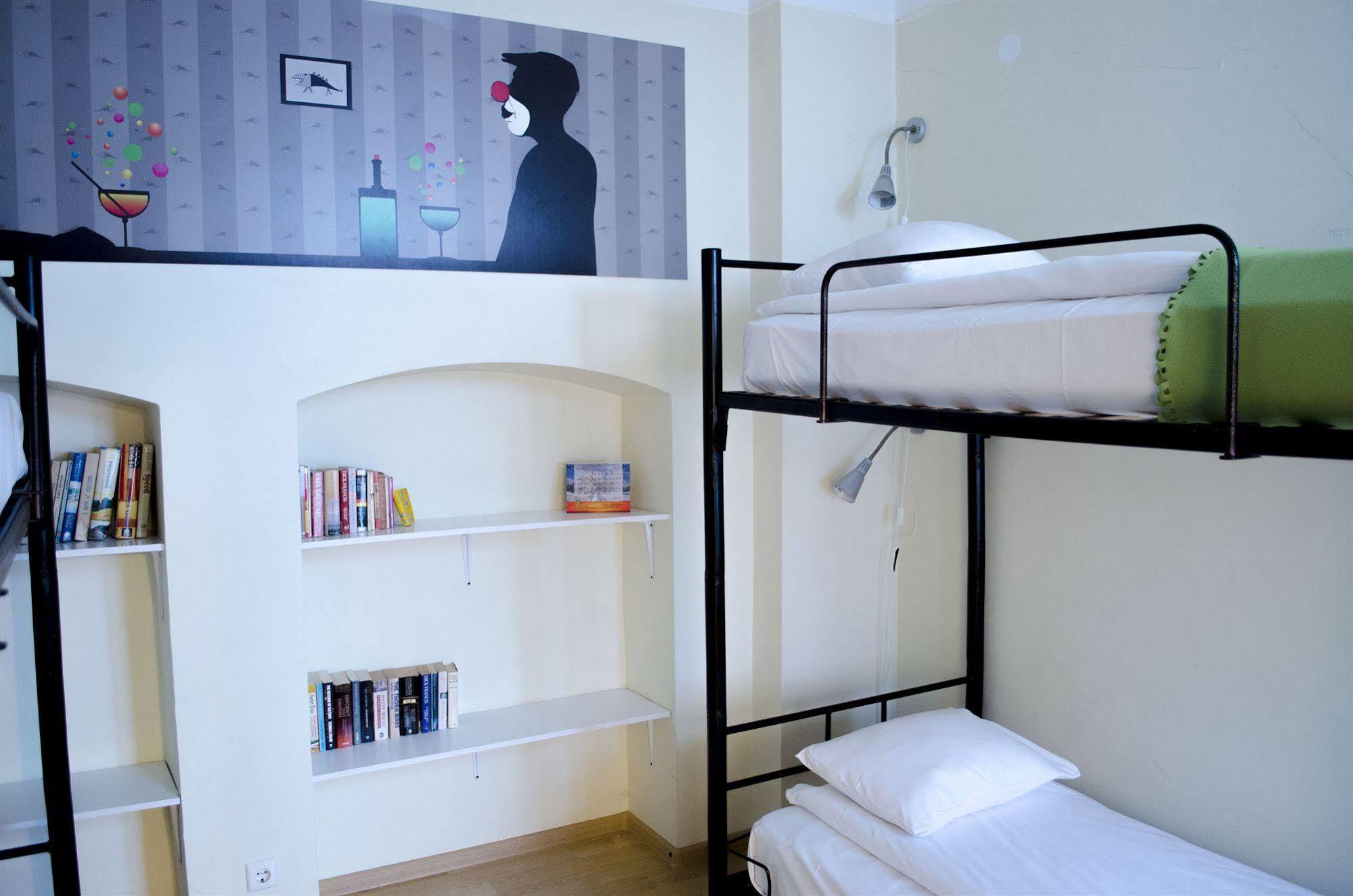 Red Nose Hostel With Self-Check In Riga Luaran gambar