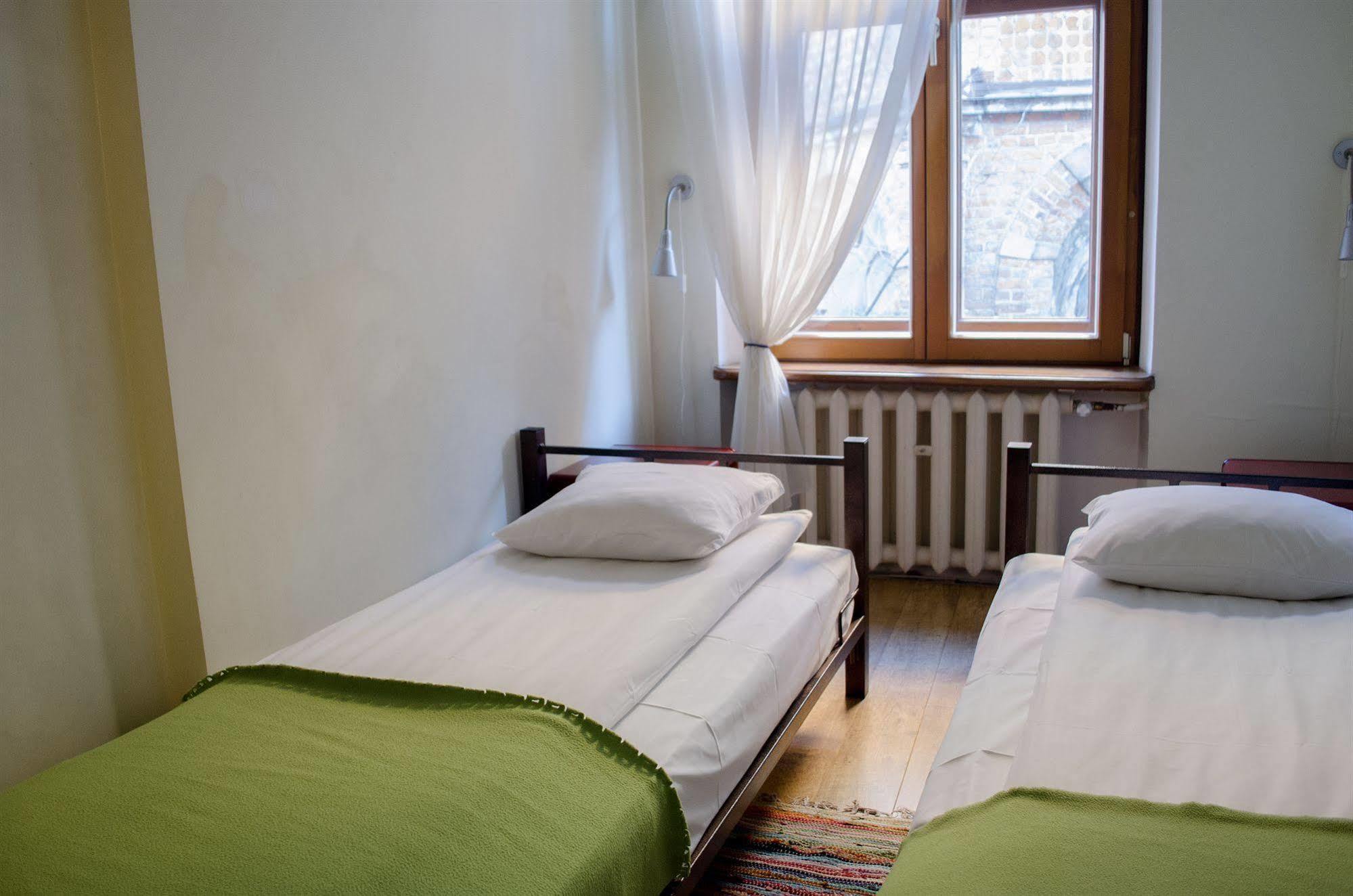 Red Nose Hostel With Self-Check In Riga Luaran gambar