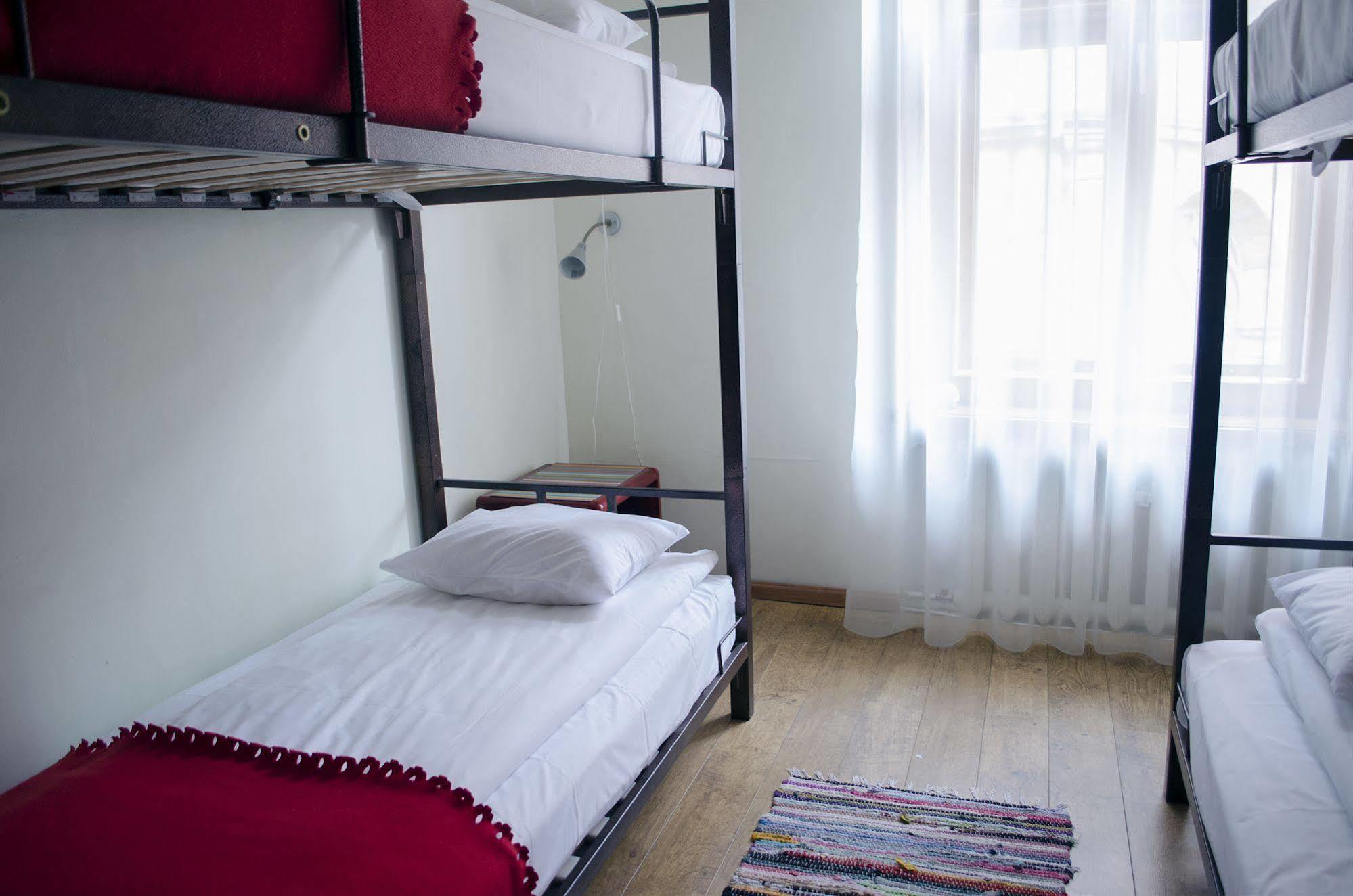 Red Nose Hostel With Self-Check In Riga Luaran gambar